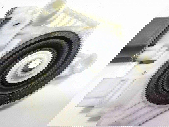 Motoras geam stanga fata A2139069901 Mercedes E220 W213 2.0 2016-2021