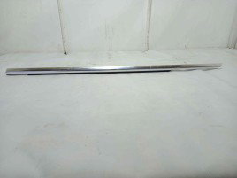 Ornament usa stanga fata A2137200124 Mercedes E220 W213 2.0 2016-2021