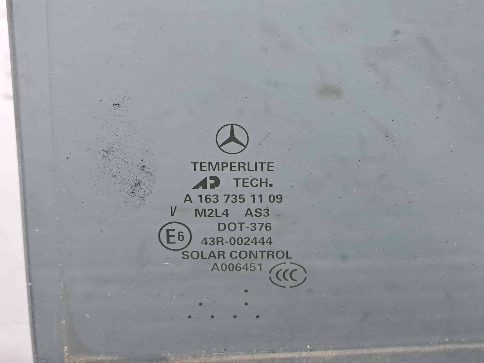 Geam fix usa stanga spate Mercedes Clasa ML (W163) [Fabr 1998-2005] OEM - imagine 2