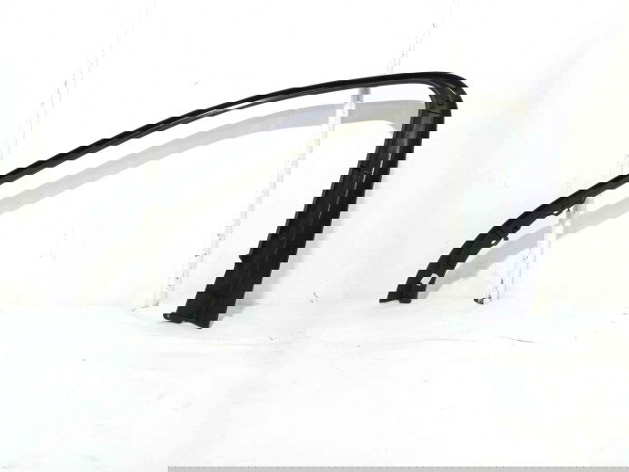 Ornament usa stanga fata A2137270100 Mercedes E220 W213 2.0 2016-2021