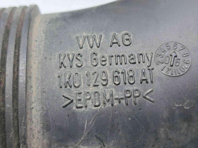 Tub admisie aer Volkswagen Golf 5 Plus (5M1) [Fabr 2005-2008] 1K0129618AT 1.9 TDI BLS 77KW / 105CP
