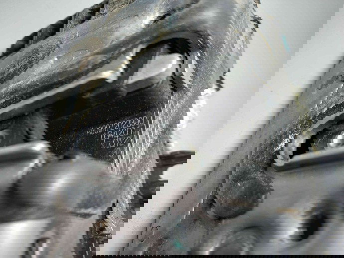 Broasca usa stanga fata A0997202300 Mercedes E220 W213 2.0 2016-2021