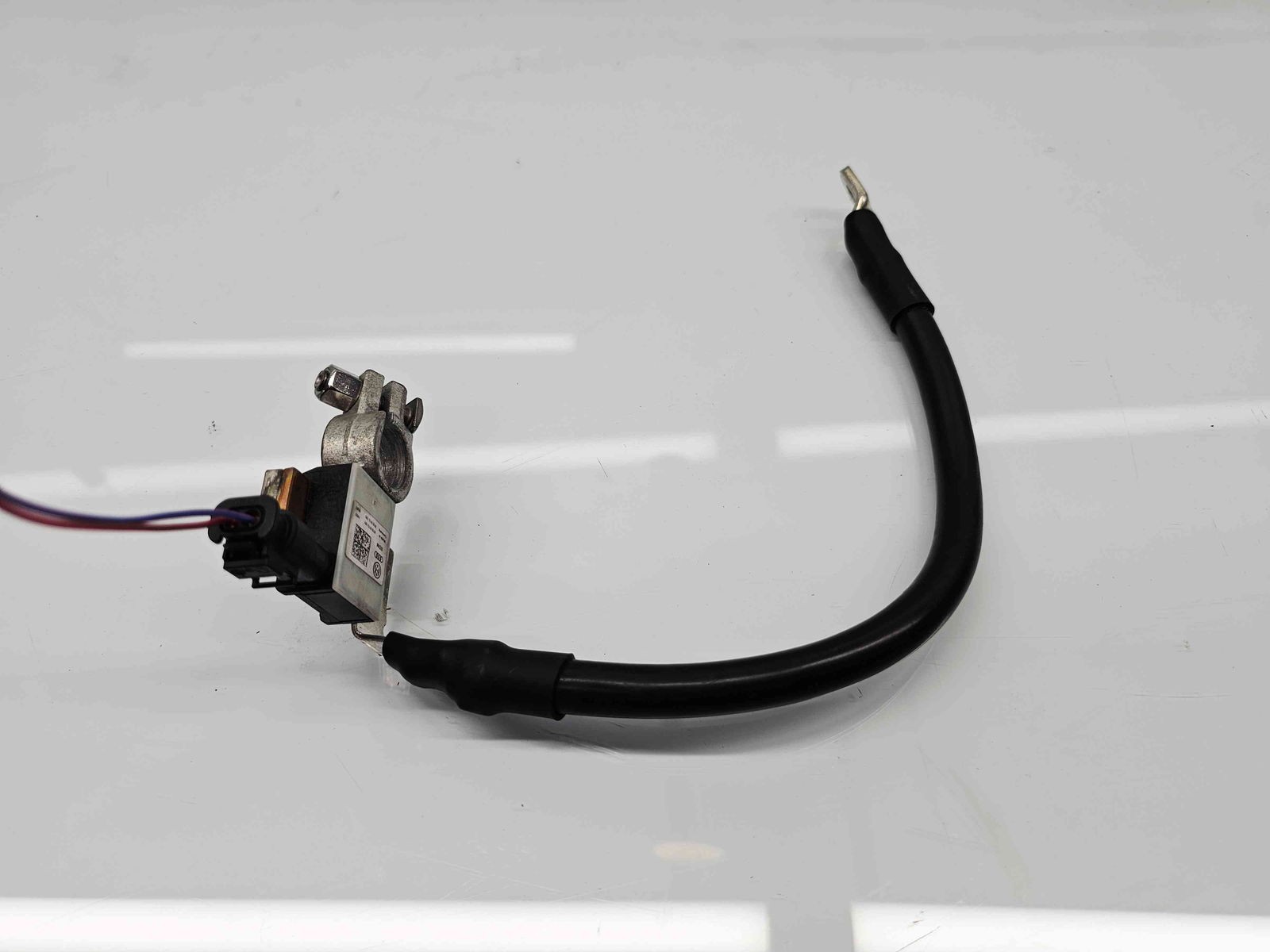 Borna baterie (-) AUDI A4 (8K2, B8) [Fabr 2008-2015] 8T0915181 - imagine 1