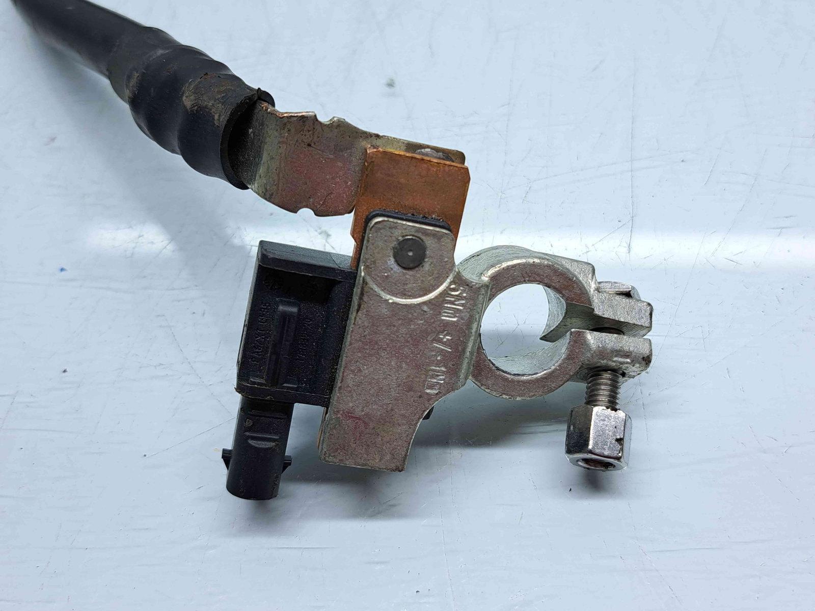 Borna baterie (-) Audi A4 (8K2, B8.5) Facelift [Fabr 2008-2015] 8T0915181 - imagine 2