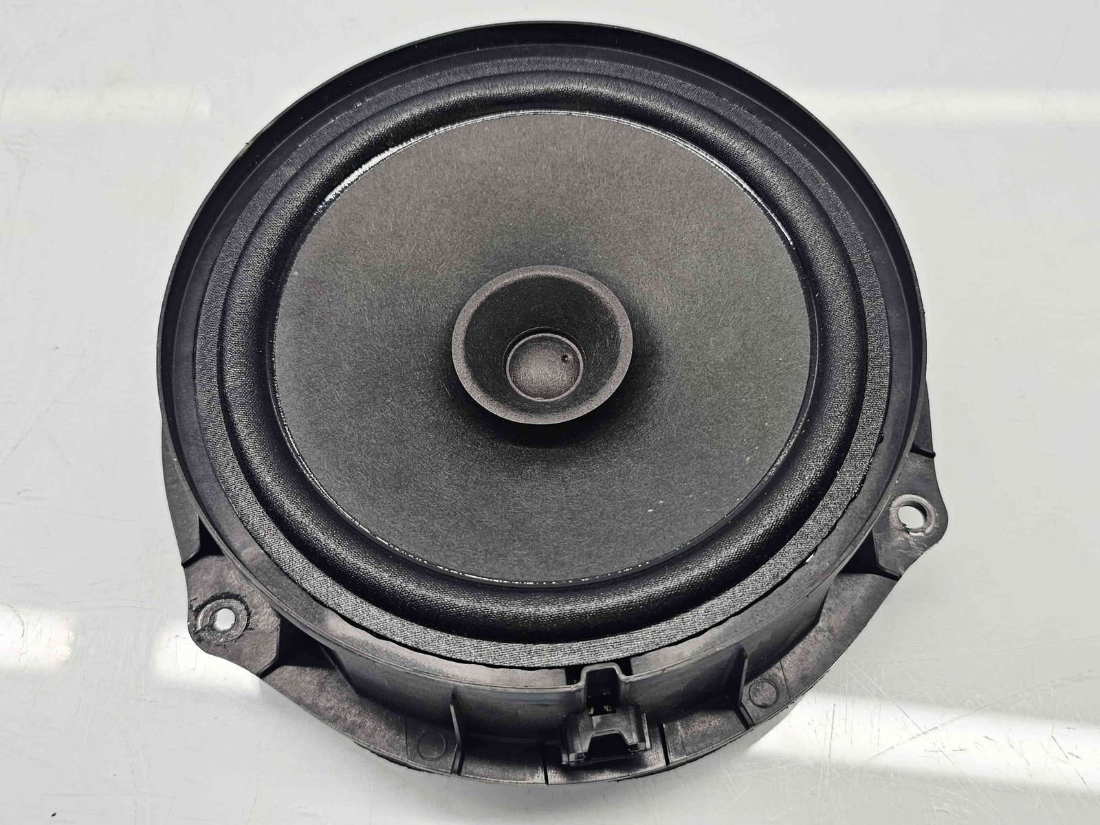 Boxa stanga spate Dacia Jogger facelift [Fabr 2021-2025] 281443585R - imagine 1