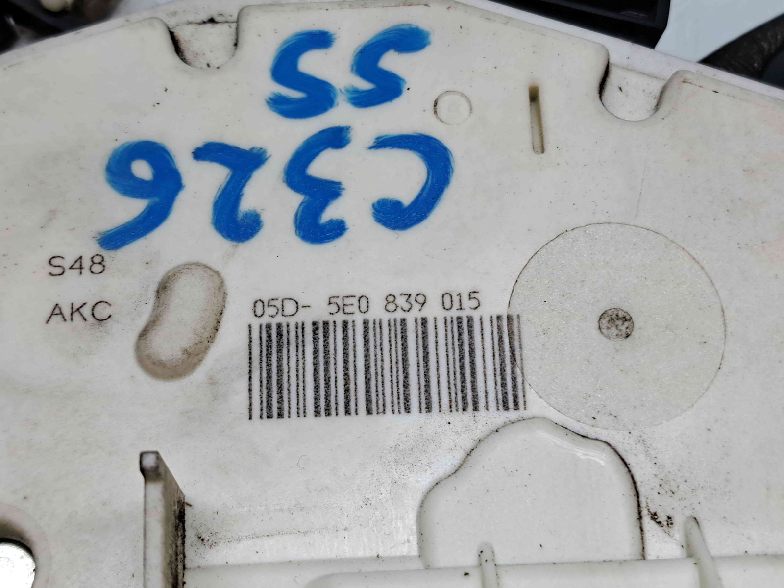 Broasca usa stanga spate Skoda Rapid (NH3) [Fabr 2012-2019] 5E0839015 - imagine 4