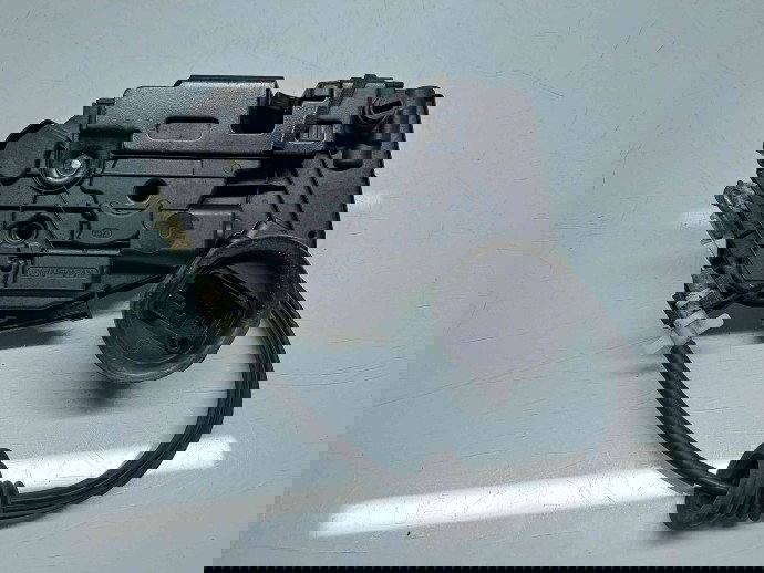 Broasca usa stanga spate Volkswagen Golf 6 (5K1) GTI [Fabr 2009-2013] 5K4839015H