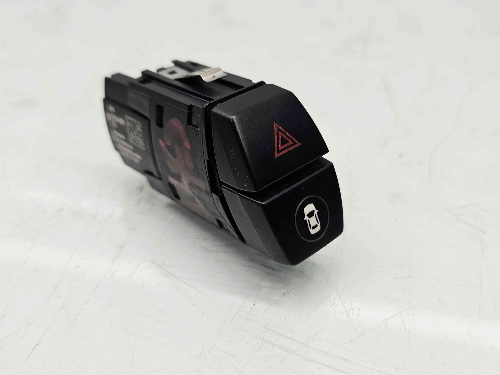 Buton avarii Bmw X1 (F48) [Fabr 2016-2022] 9354186 - imagine 1