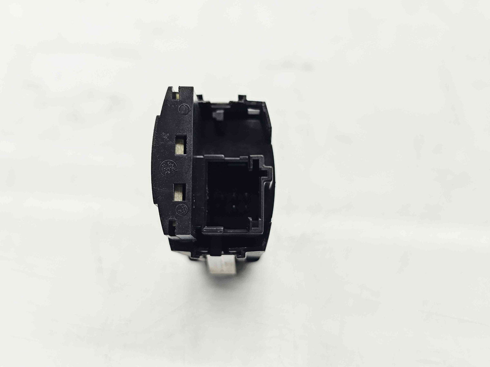 Buton avarii Bmw X1 (F48) [Fabr 2016-2022] 9354186 - imagine 4