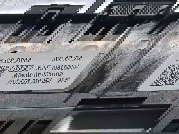  Buton avarii Audi A3 Sportback (8VA) Hatchback [Fabr 2012-2020] 8V0925301BA / 5JT10026414