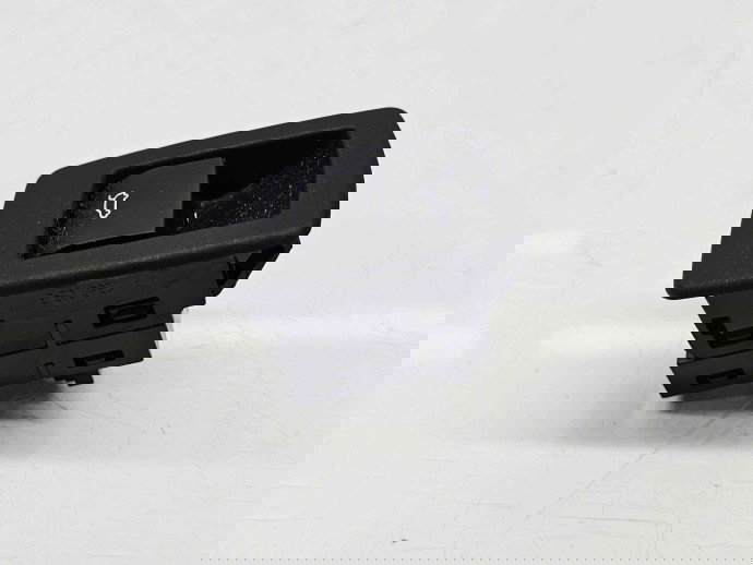  Buton deschidere portbagaj Bmw X1 (F48) [Fabr 2016-2022] 73607033