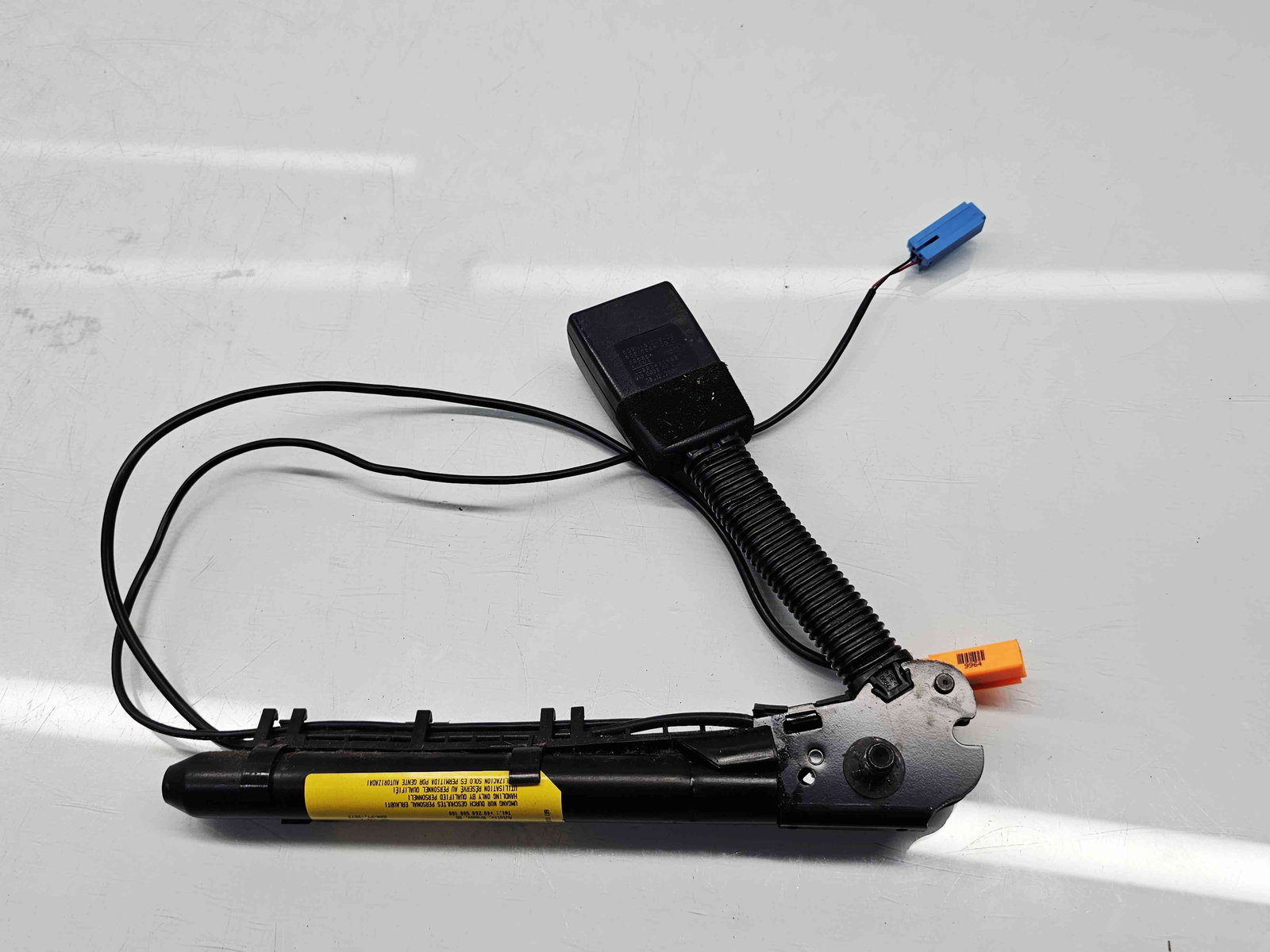 Capsa centura stanga fata LAND ROVER Freelander 2 (FA) [Fabr 2006-2014] 6G9N61209CE - imagine 1