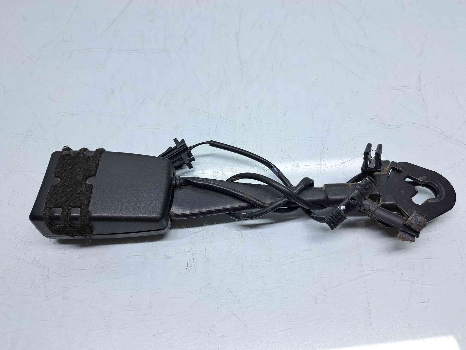 Capsa centura stanga fata Audi A5 (8T3) [Fabr 2007-2015] 8K0857755F - imagine 2