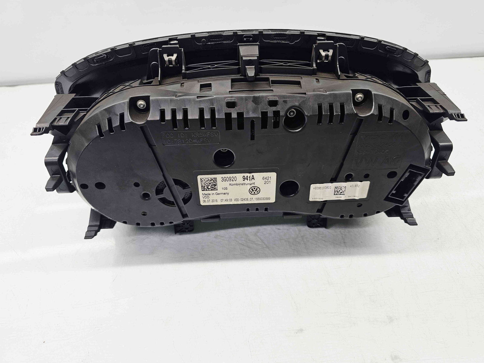 Ceas bord Volkswagen Passat B8 (3G2) [Fabr 2015-prezent] 3G0920 - imagine 3