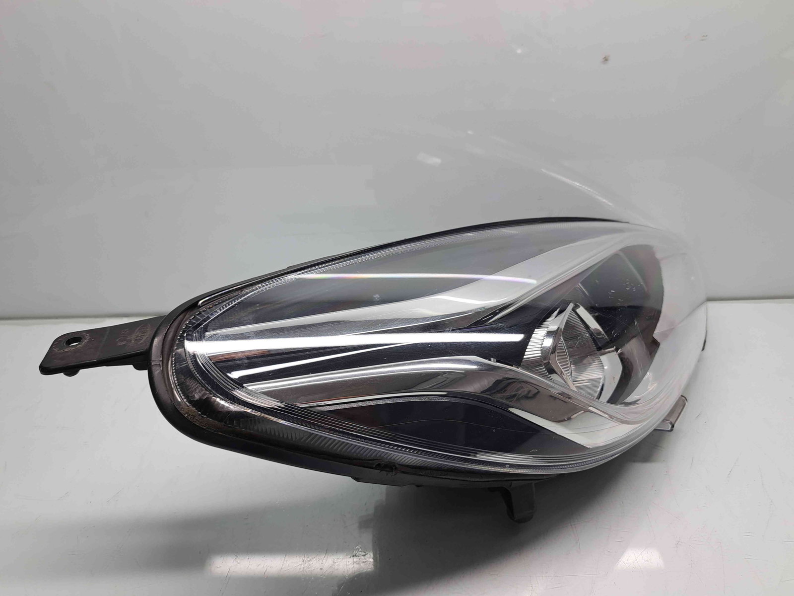 Far dreapta Ford Fiesta 8 [Fabr 2017-2025] H1BB-13W029-DD - imagine 3