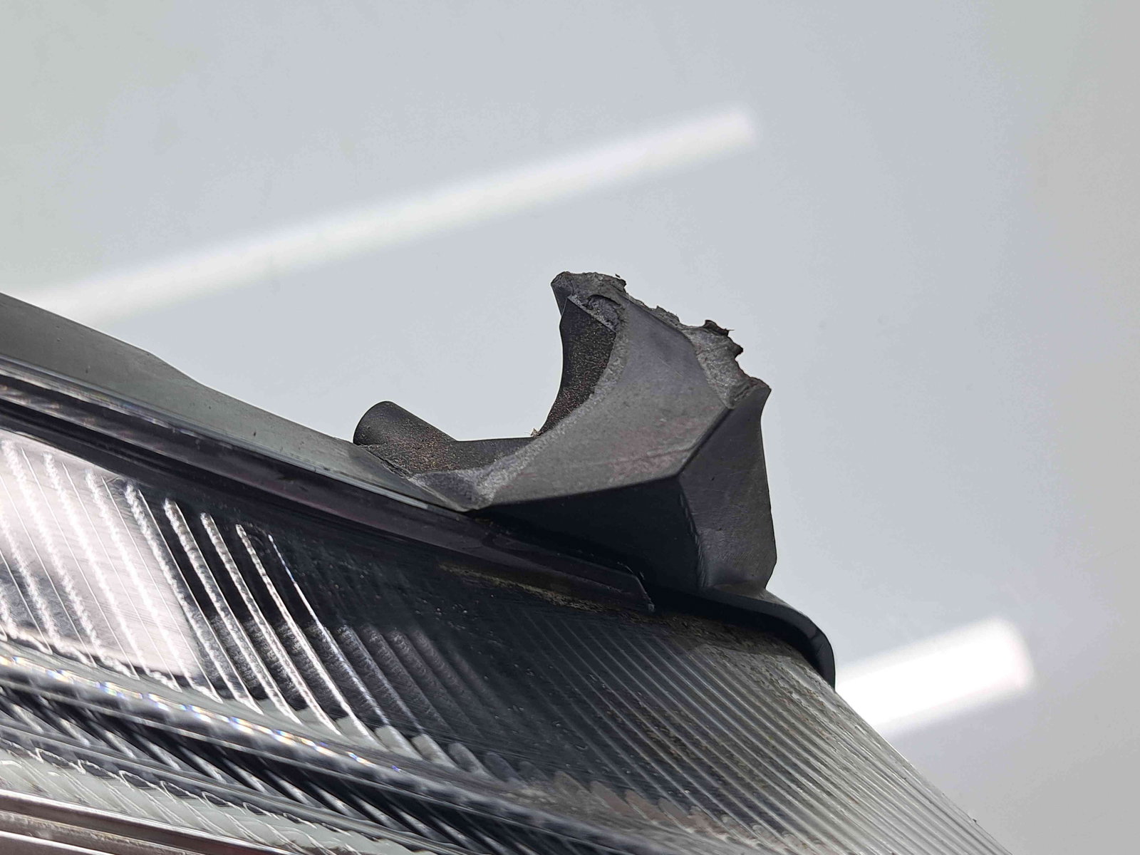 Far dreapta Ford Fiesta 8 [Fabr 2017-2025] H1BB-13W029-DD - imagine 6