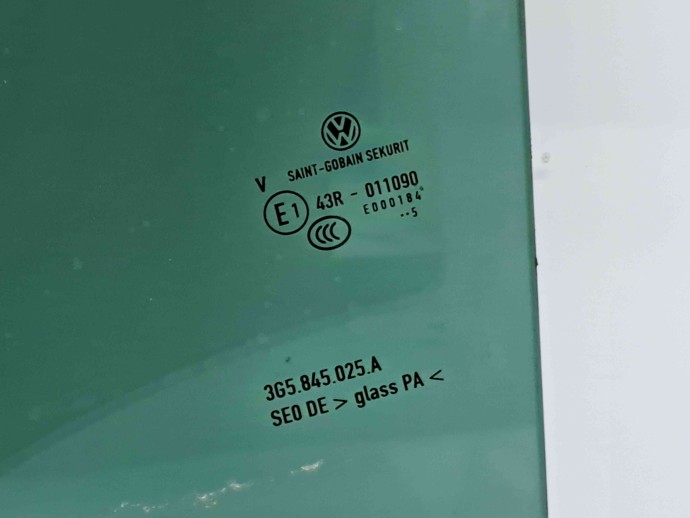 Geam usa stanga spate Volkswagen Passat B8 (3G2) [Fabr 2015-prezent] OEM