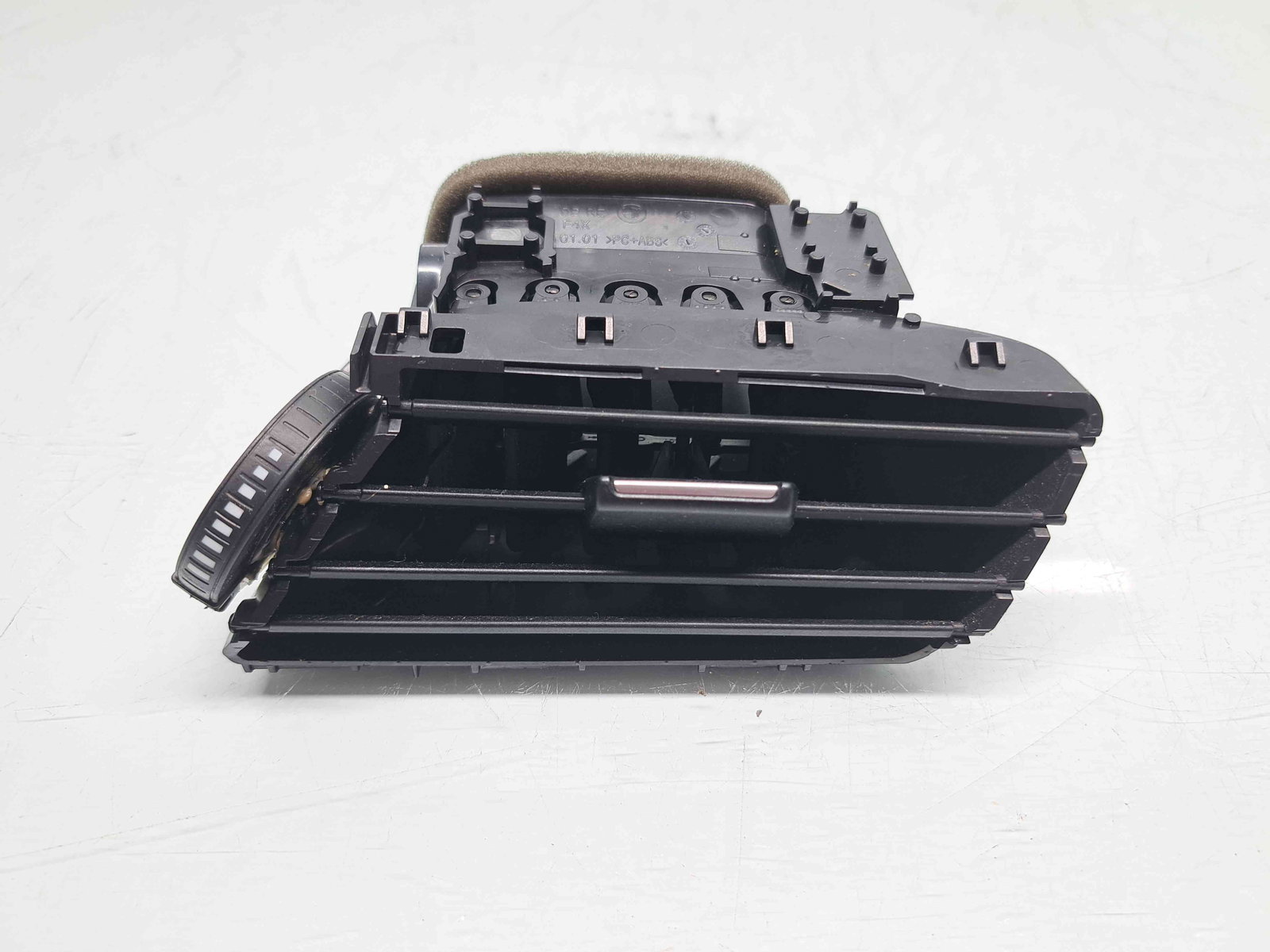 Grila aerisire dreapta Bmw X1 (F48) [Fabr 2016-2022] 9292740 - imagine 1