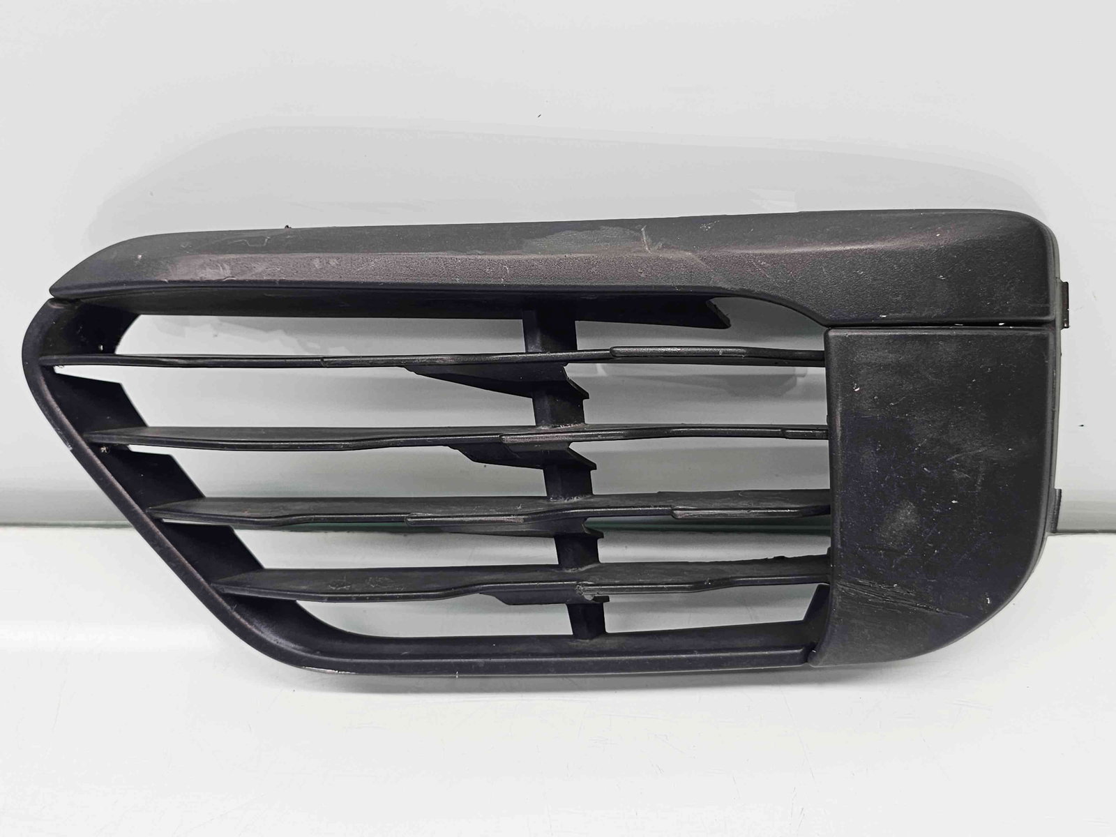 Grila proiector stanga Bmw X1 (F48) [Fabr 2016-2022] 7354777 - imagine 1