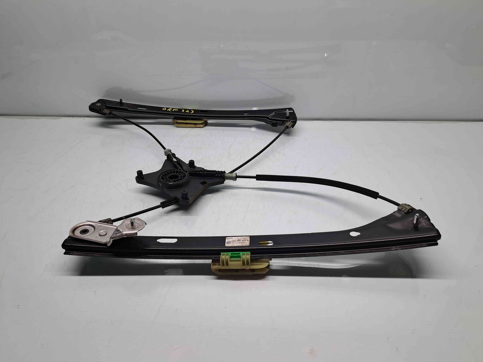 Macara electrica geam dreapta fata Volkswagen Passat B8 (3G2) [Fabr 2015-prezent] 3G0837462B - imagine 3