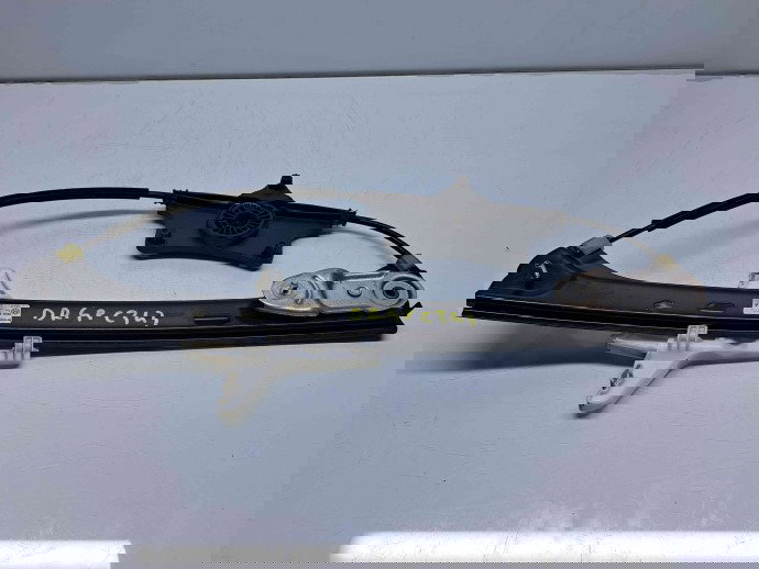 Macara electrica geam dreapta spate Volkswagen Passat B8 (3G2) [Fabr 2015-prezent] 3G5839462A