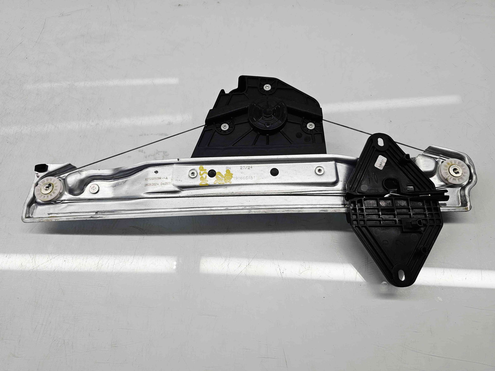 Macara electrica geam dreapta spate Dacia Jogger facelift [Fabr 2021-2025] 827200508R - imagine 1