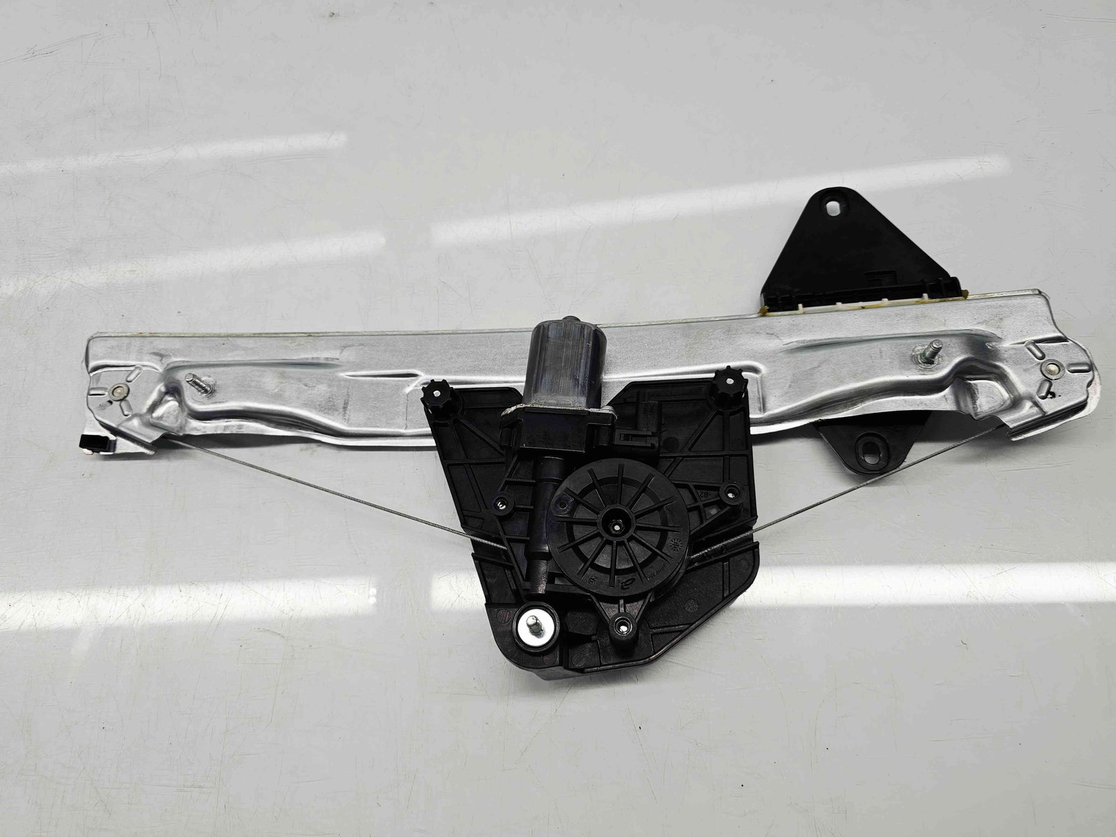 Macara electrica geam dreapta spate Dacia Jogger facelift [Fabr 2021-2025] 827200508R - imagine 3