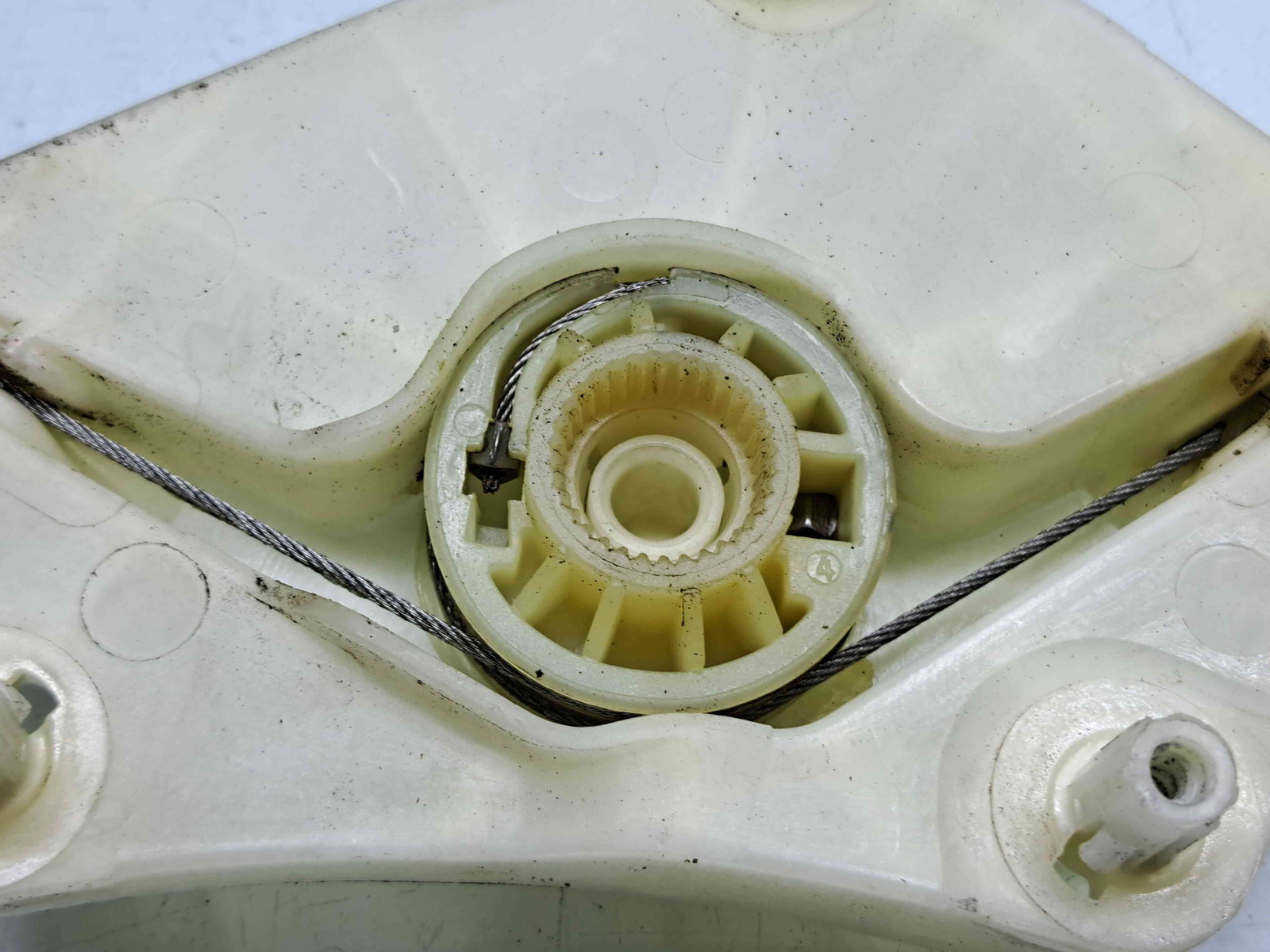 Macara electrica geam dreapta spate Seat Leon ST Combi (5F8) [Fabr 2013-2018] facelift 5F9839462C - imagine 2