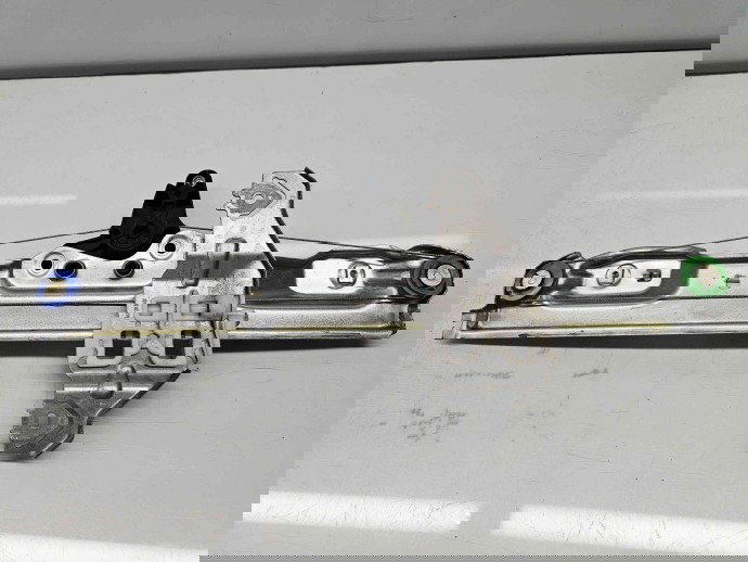 Macara electrica geam dreapta spate Renault Kadjar [Fabr 2015-prezent] 827004EA0A