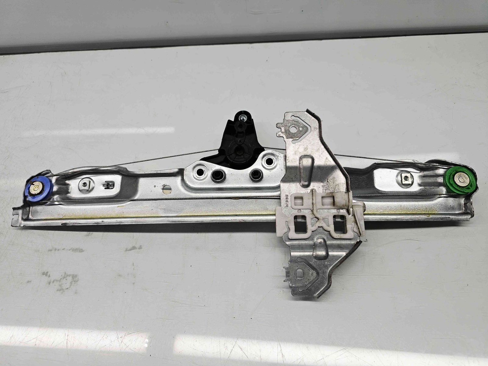 Macara electrica geam dreapta spate Renault Kadjar [Fabr 2015-prezent] 827004EA0A - imagine 4