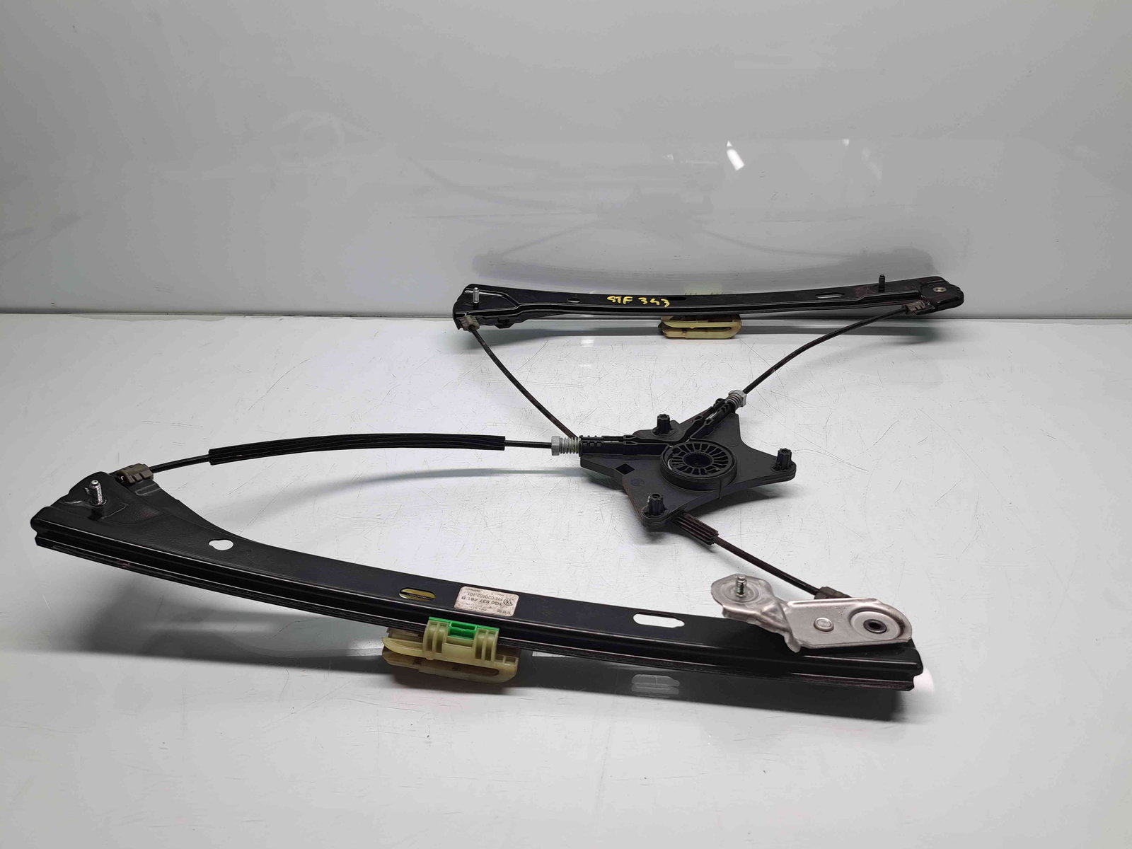Macara electrica geam stanga fata Volkswagen Passat B8 (3G2) [Fabr 2015-prezent] 3G0837461B - imagine 3