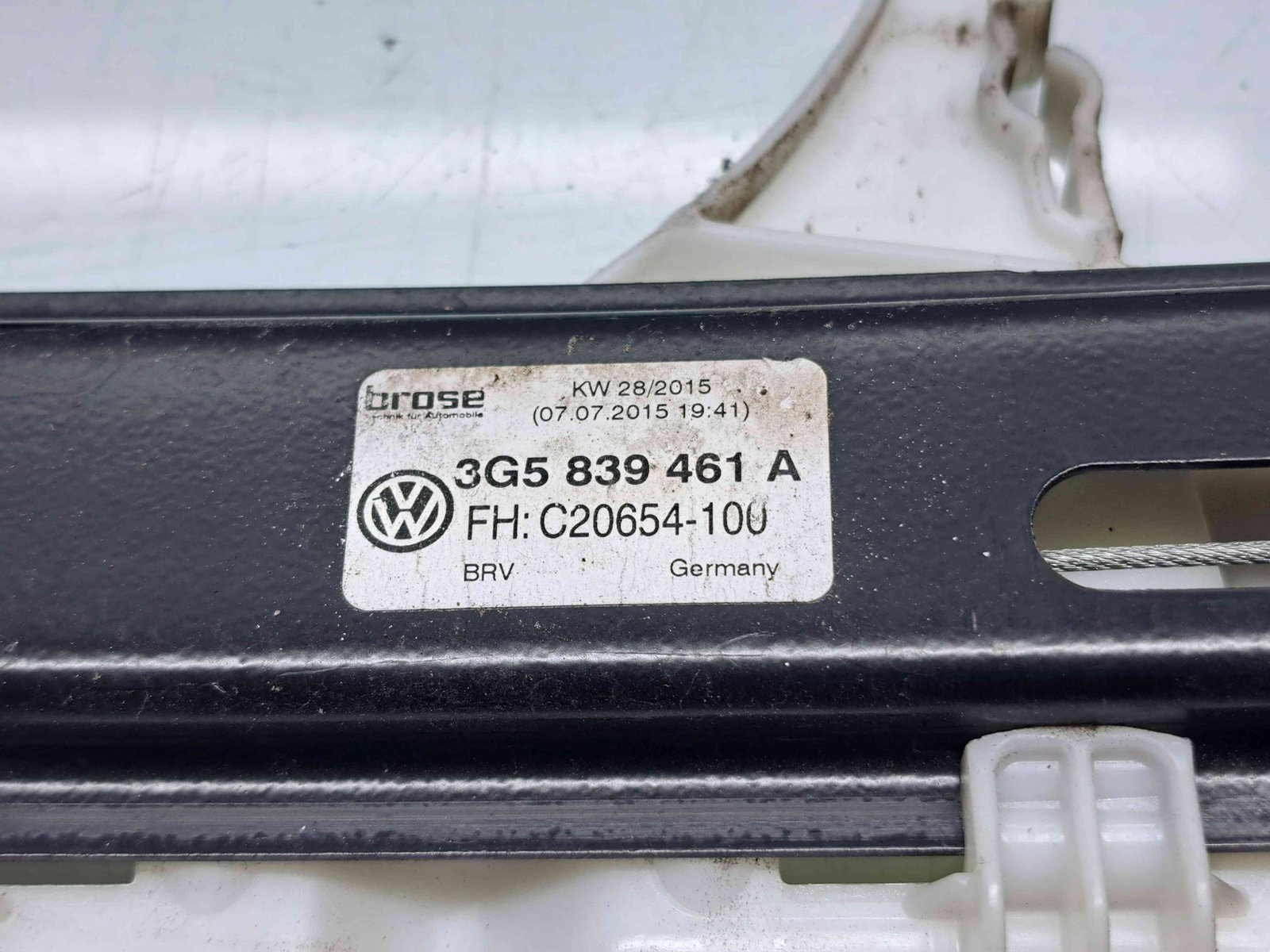 Macara electrica geam stanga spate Volkswagen Passat B8 (3G2) [Fabr 2015-prezent] 3G5839461A - imagine 3