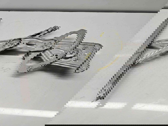 Macara electrica geam stanga spate Renault Scenic 3 (J95) Facelift [Fabr 2009-2015] 966416103