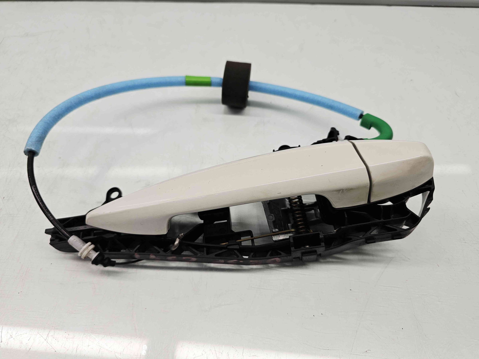 Maner usa dreapta spate Bmw X1 (F48) [Fabr 2016-2022] 300 Alpinweiss III - imagine 2