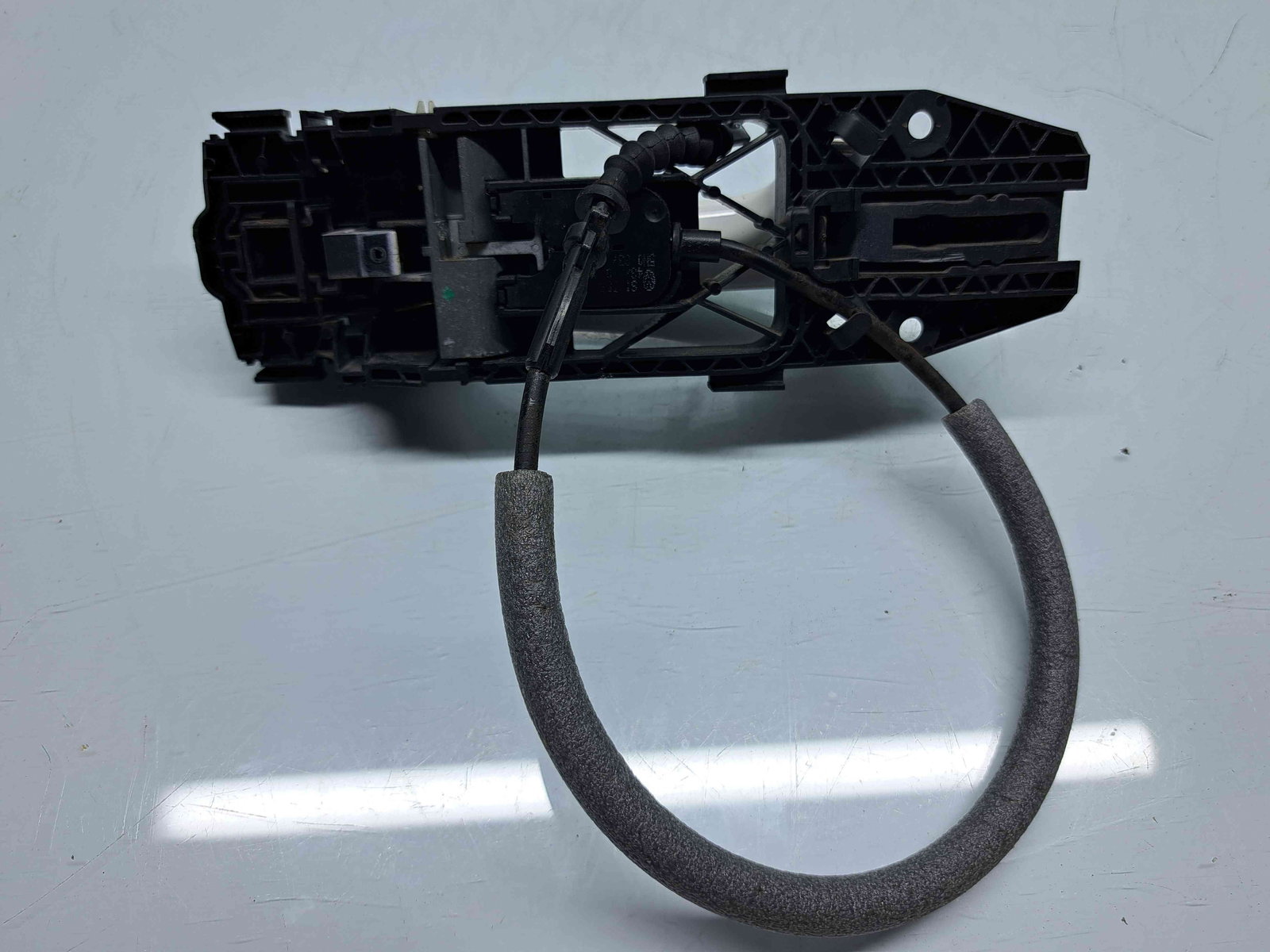 Maner usa stanga fata Volkswagen Golf 6 (5K1) GTI [Fabr 2009-2013] LB9A - imagine 3