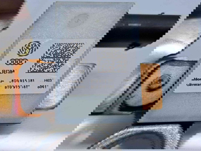  Borna baterie (-) AUDI A6 (4G5, C7) [Fabr 2011-2017] 8T0915181 