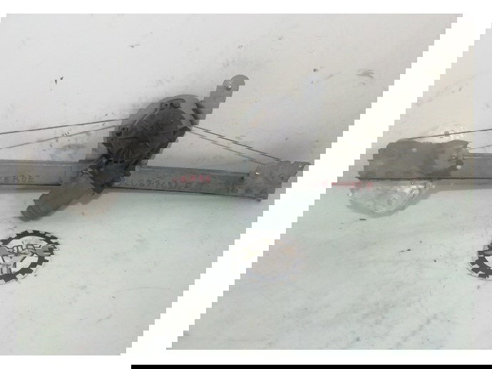 Macara geam stanga fata Dacia Logan 1.5 DCI OEM 2004-2008