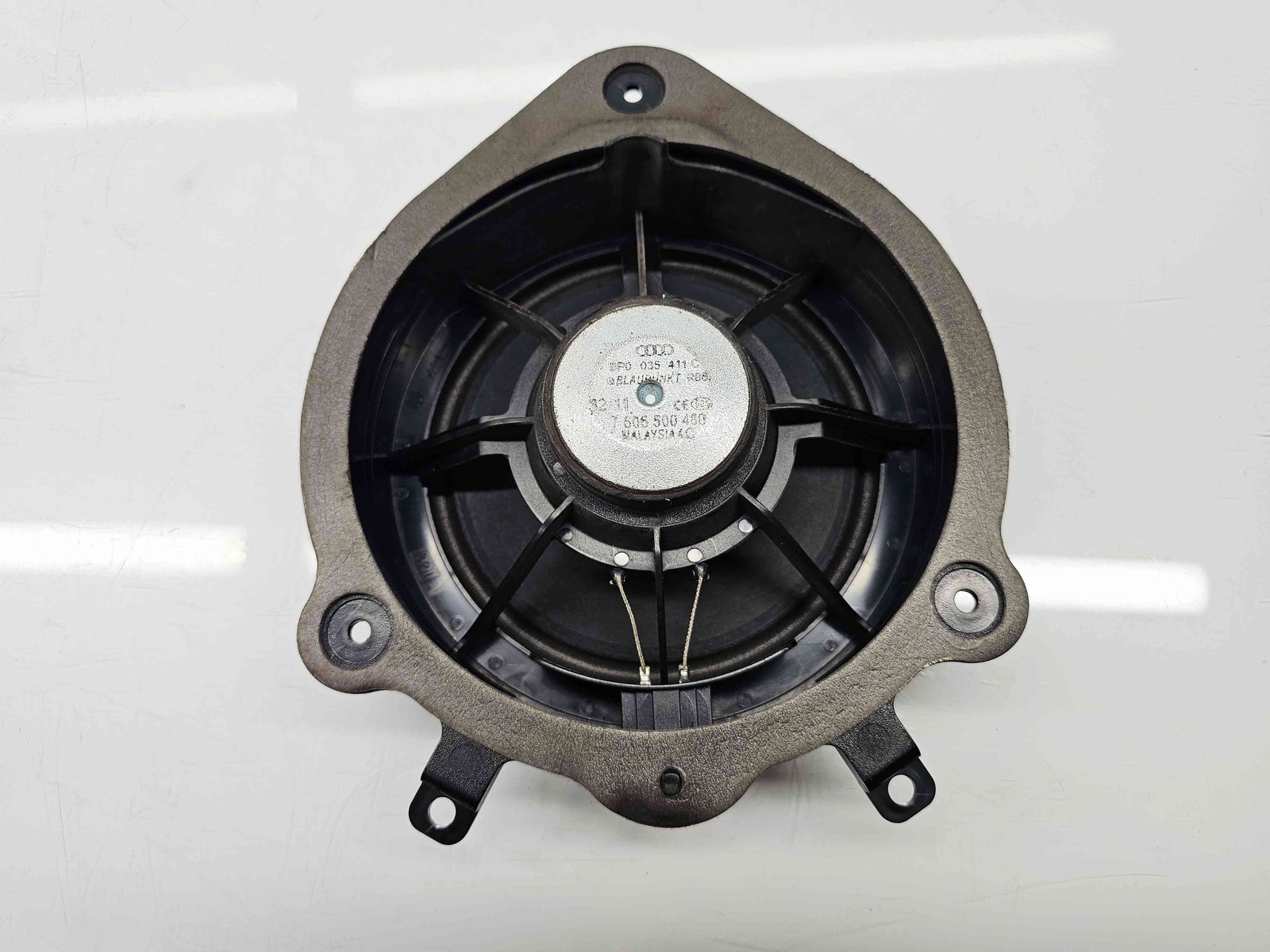 Boxa dreapta spate Audi A3 Sportback (8PA) [Fabr 2004-2013] Facelift 8P0035411C - imagine 3