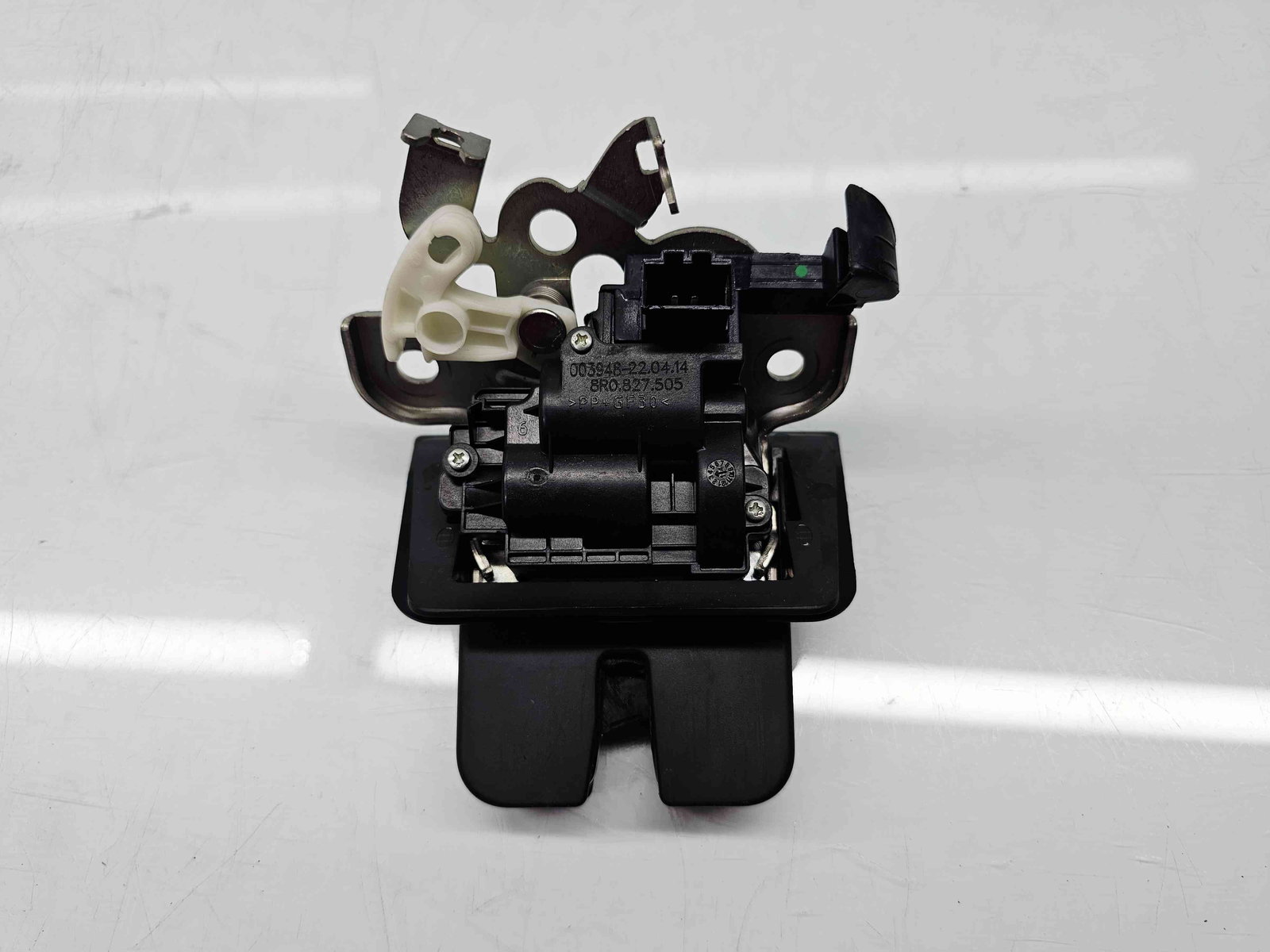 Broasca haion Audi A3 Sportback (8VA) Hatchback [Fabr 2012-2020] 8R0827505 - imagine 2