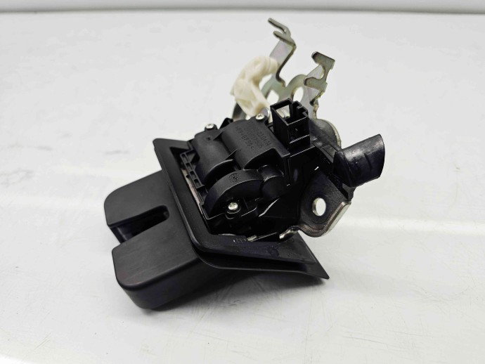 Broasca haion Audi A3 Sportback (8VA) Hatchback [Fabr 2012-2020] 8R0827505