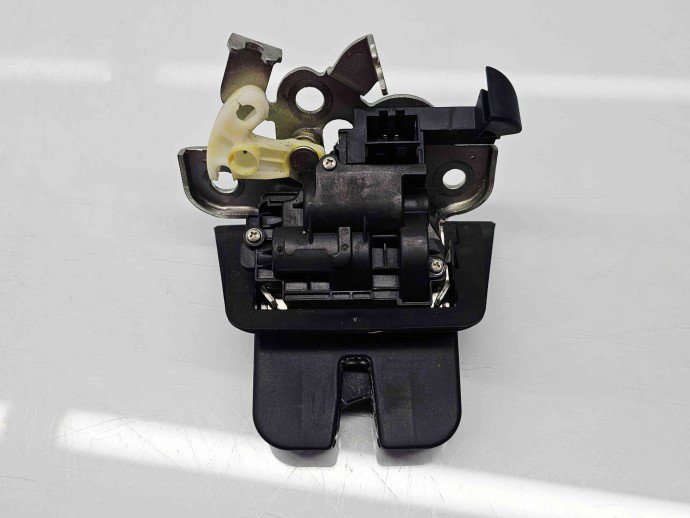Broasca haion Audi A4 (8K5, B8) Avant [Fabr 2008-2015] 8K9827520