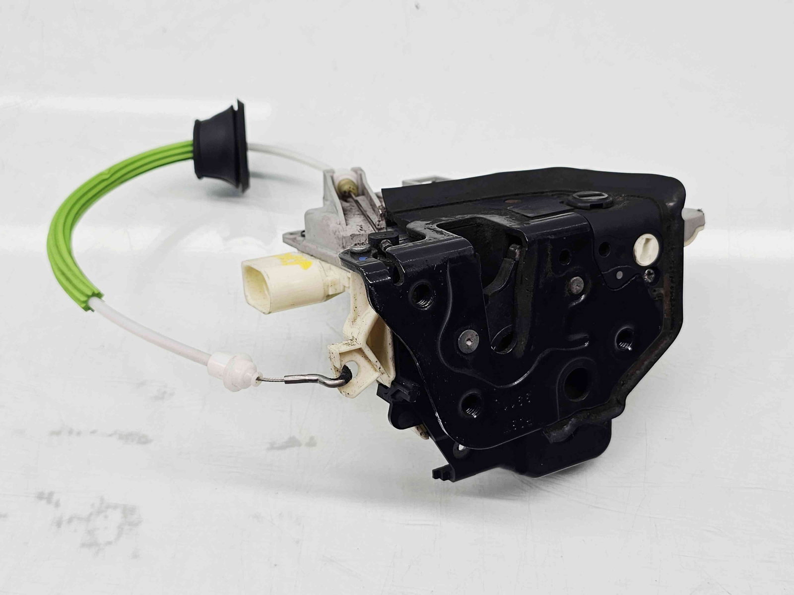 Broasca usa dreapta spate Audi A3 Sportback (8PA) [Fabr 2004-2013] Facelift 4F0839016 - imagine 1