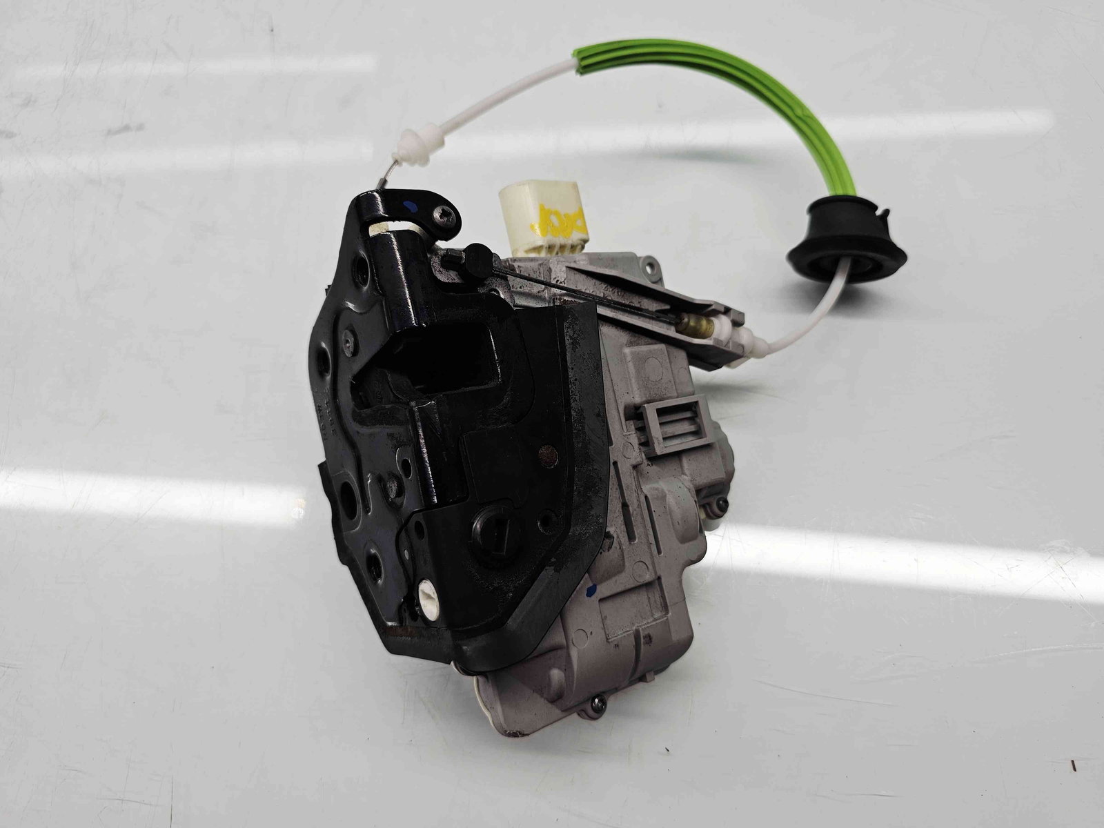 Broasca usa dreapta spate Audi A3 Sportback (8PA) [Fabr 2004-2013] Facelift 4F0839016 - imagine 2