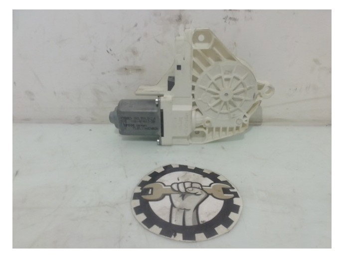 Motoras macara Audi A4 B8 2.0 TDI CJCB 8K0959812A 2007-2016