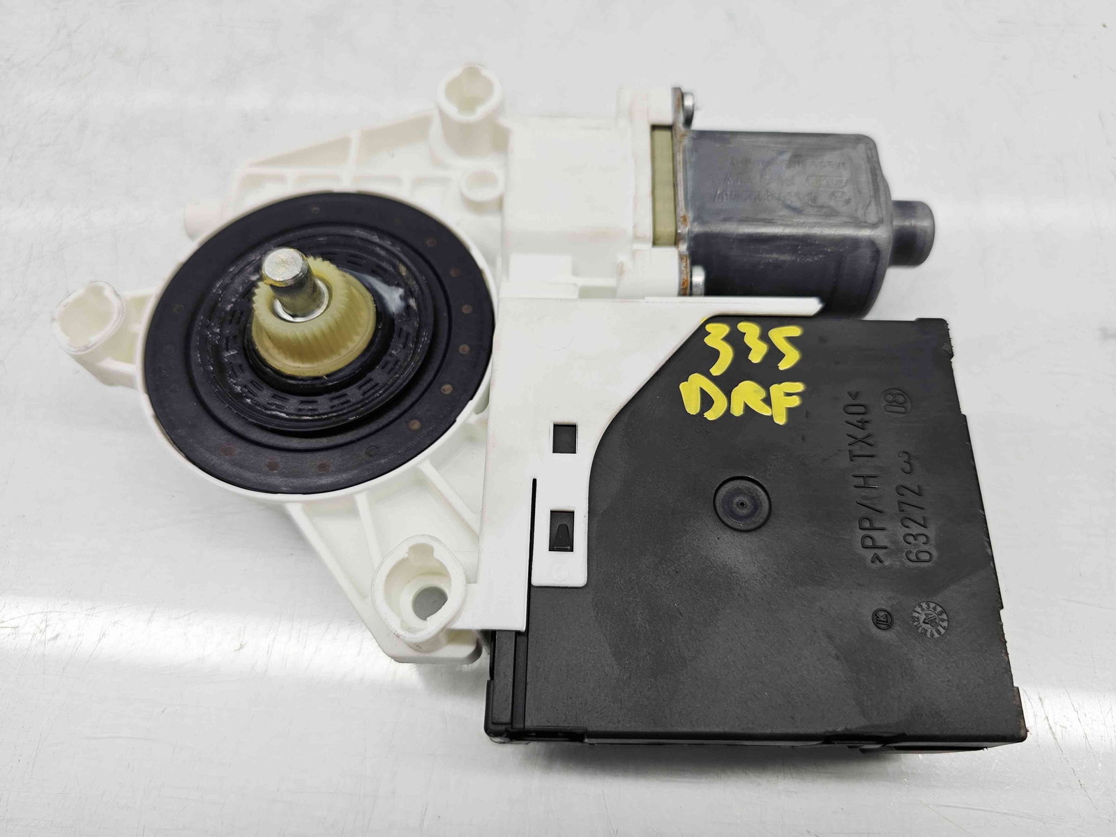 Motoras geam dreapta fata Volkswagen Tiguan (5N) [Fabr 2007-2016] 5N0959701