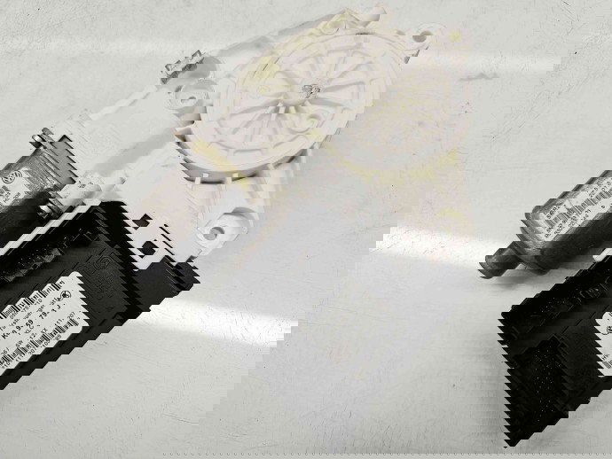 Motoras geam dreapta fata Volkswagen Tiguan (5N) [Fabr 2007-2016] 5N0959701