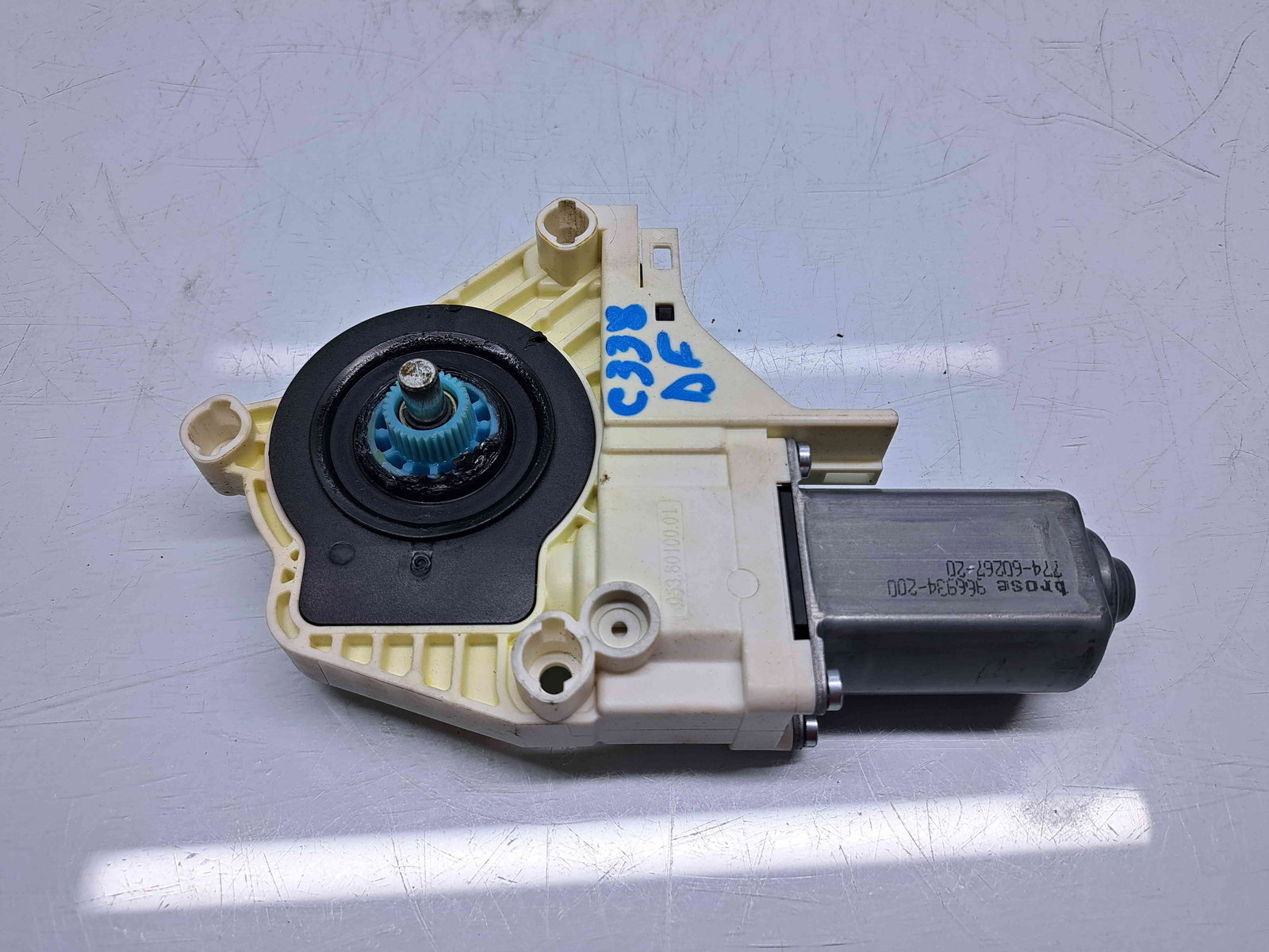 Motoras geam dreapta fata Audi A4 (8K5, B8) Avant [Fabr 2008-2015] 8K0959802A - imagine 3