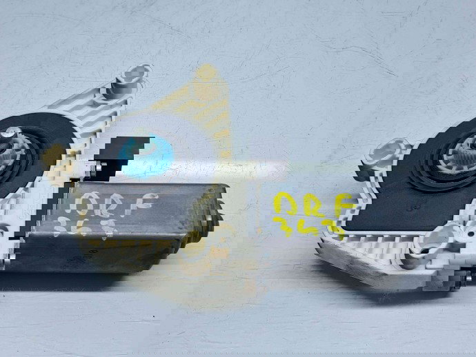 Motoras geam dreapta fata Volkswagen Passat B8 (3G2) [Fabr 2015-prezent] 5Q4959802B