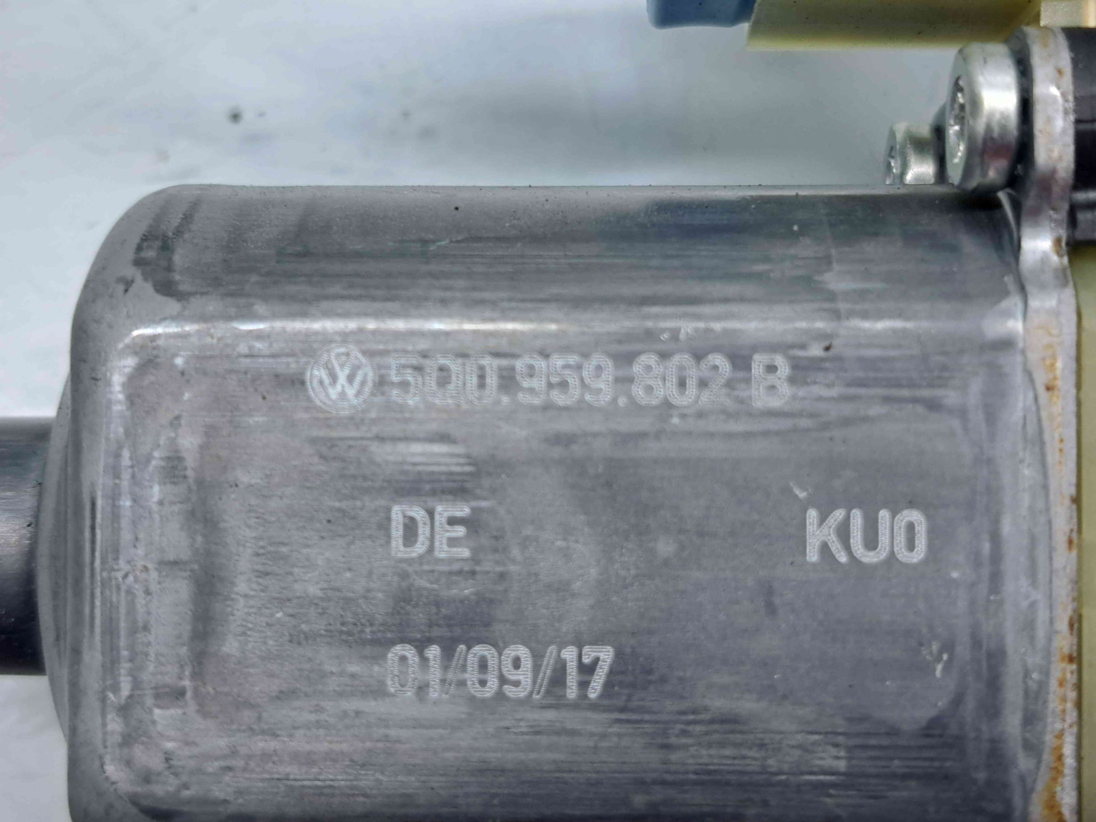 Motoras geam dreapta fata Seat Leon ST Combi (5F8) [Fabr 2013-2018] facelift 5Q0959802B - imagine 4