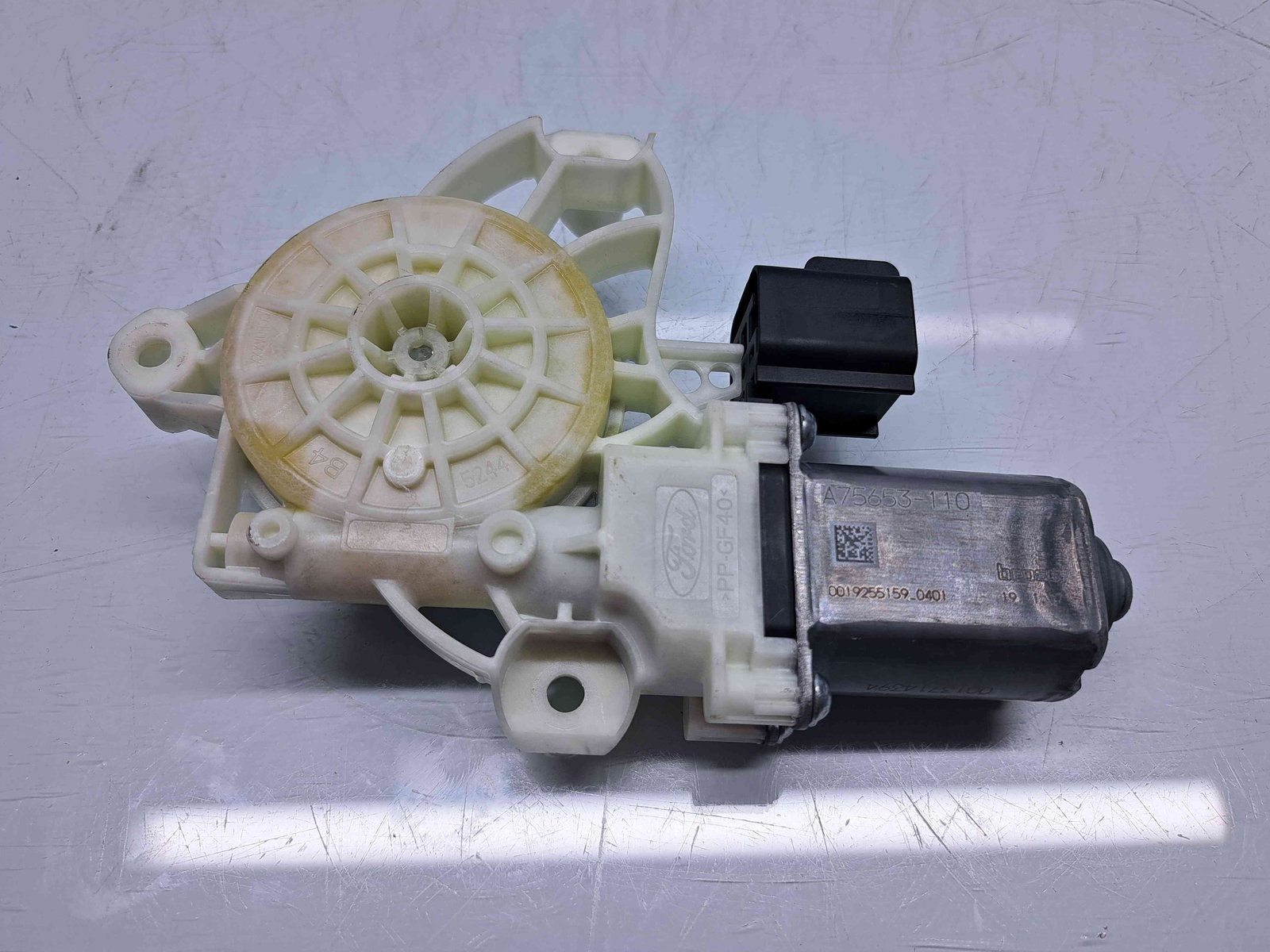 Motoras geam dreapta spate Ford Fiesta 8 [Fabr 2017-2025] A75653-110 - imagine 1